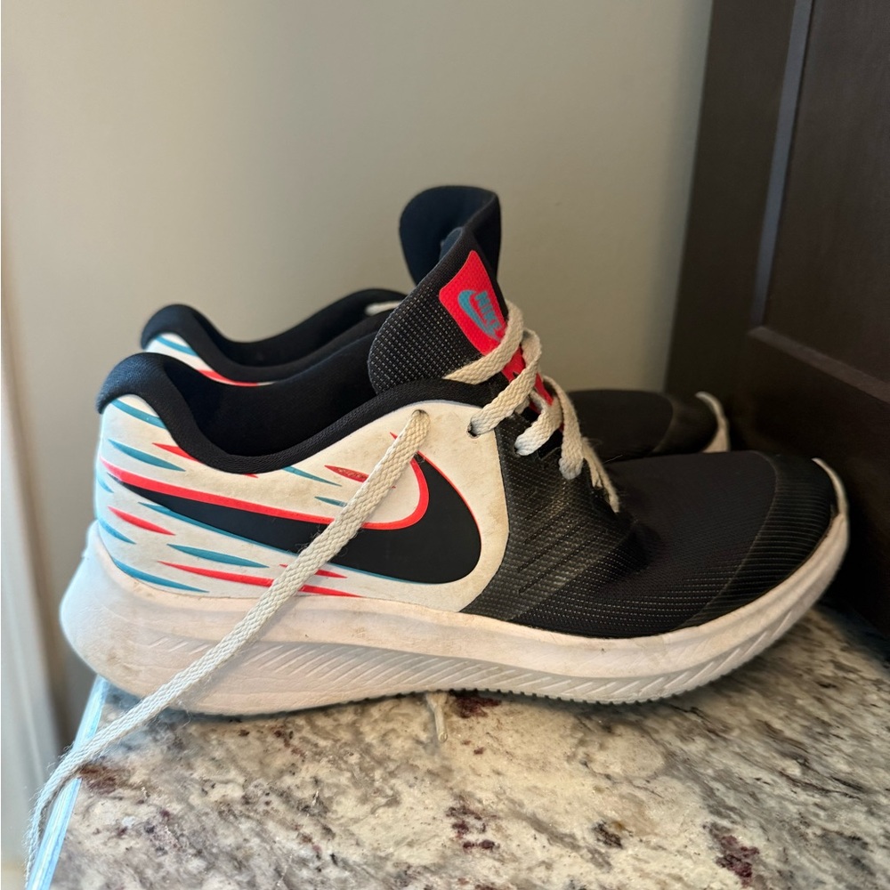 Nike Black and White Sneakers